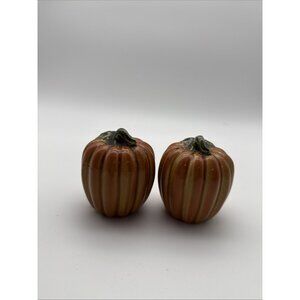 Vintage Pumpkin Salt and Pepper Shakers for Fall Thanksgiving Decor